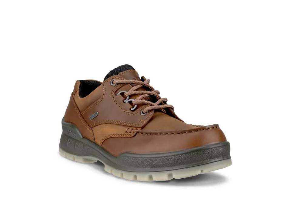Ecco jamestown low store